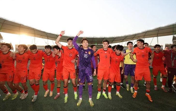 世界杯实时比分-中国足球22年最重要一战！U23国足冲击3大纪录，李昊或封神